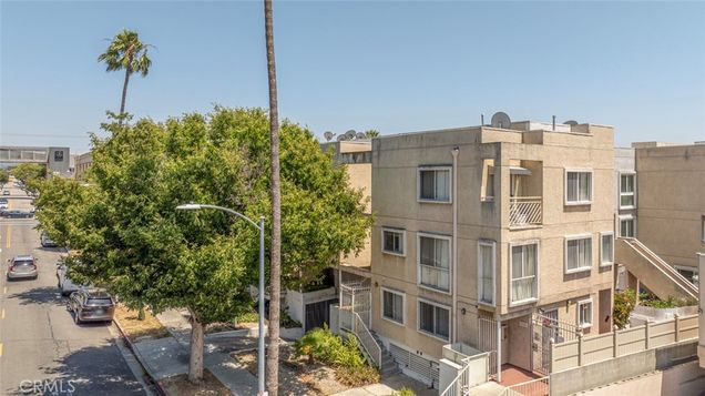 116 W Maple Street Unit 25