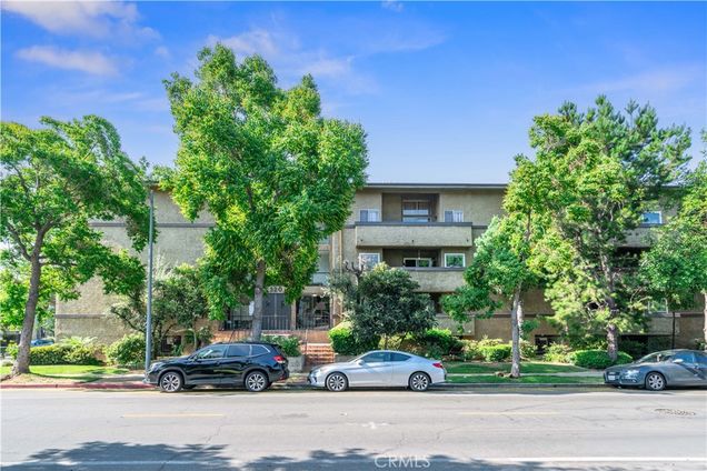 320 E Stocker Street Unit 317
