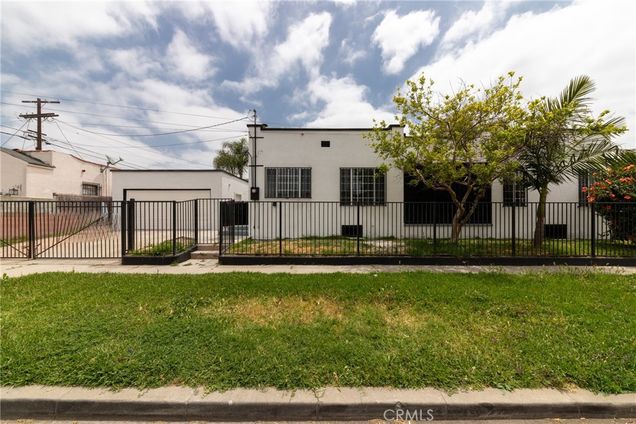 701 E 76th Place Los Angeles, CA House Sold - Photo 1 of 26. Opens carousel modal