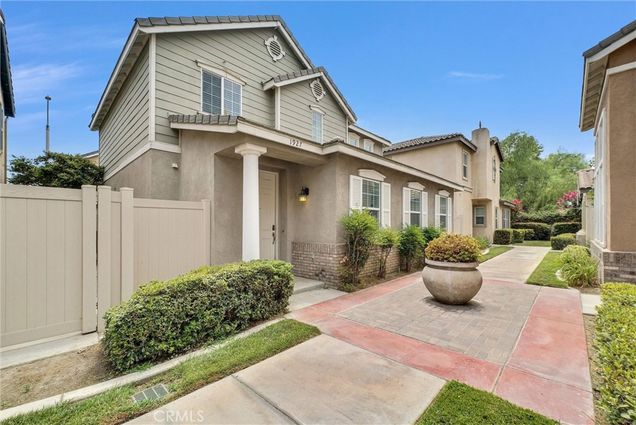 1927 Kenton Riverside, CA House Active - Photo 1 of 29. Opens carousel modal