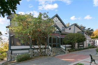 725 W 25th Street