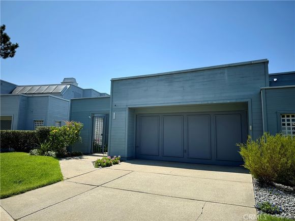 1035 Reliance Way