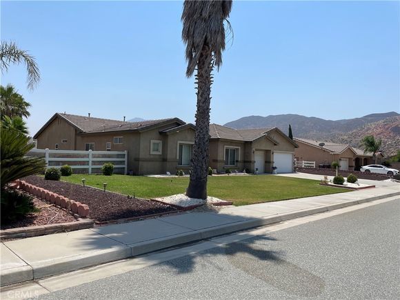 989 Driftwood Circle Banning, CA House Active - Photo 1 of 3. Opens carousel modal