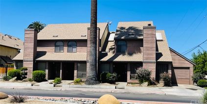 305 E 4th Street Unit I