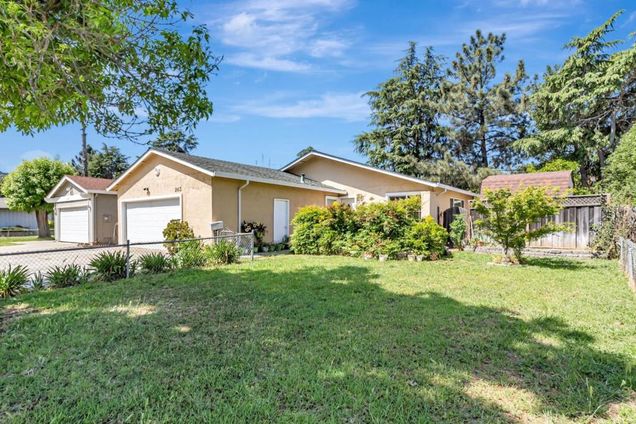 263 Vineyard Drive