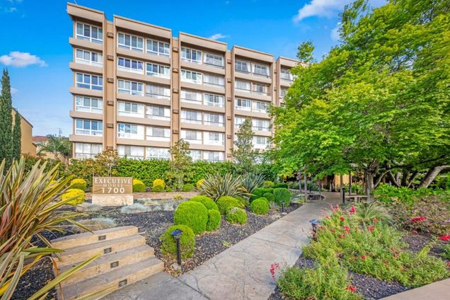1700 Civic Center Drive Unit 404