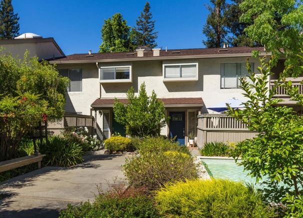 19414 Vineyard Lane