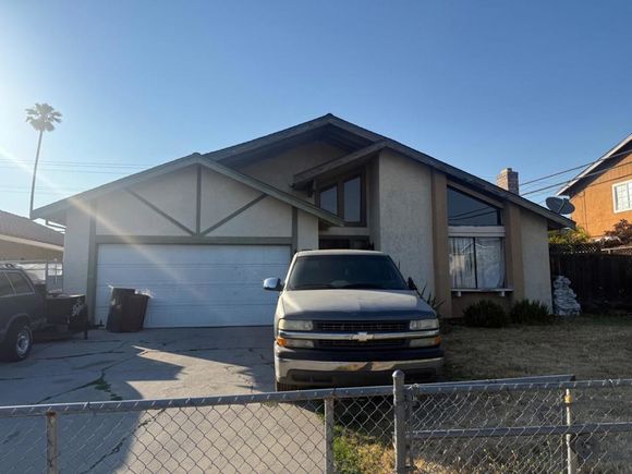 3359 Rocky Mountain Drive