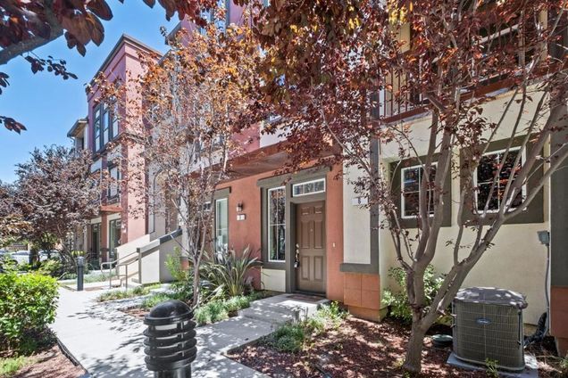 1037 Abruzzo Lane Unit 6