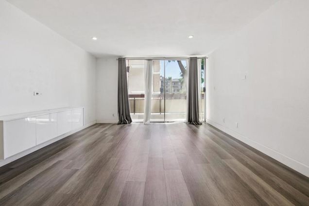 321 S San Vicente Boulevard Unit 101 Los Angeles, CA Apartment Active - Photo 1 of 16. Opens carousel modal