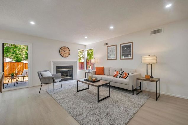 941 Huntington