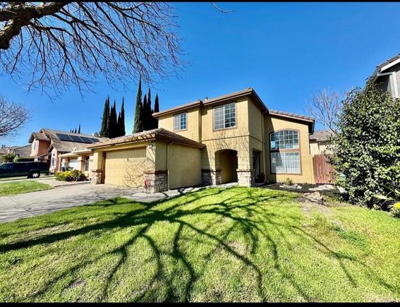 521 Leamon Street Tracy, CA House Active - Photo 1 of 17. Opens carousel modal