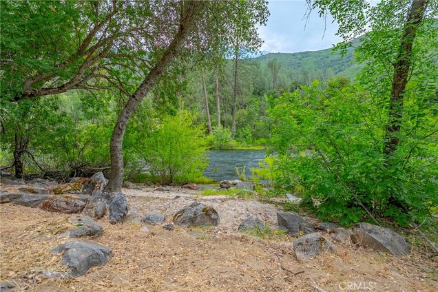9977 Incline Road