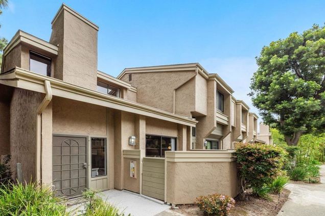 3330 Caminito Eastbluff Unit 150