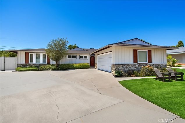 1951 Aliso Avenue