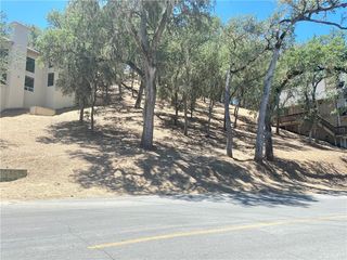 2751 Oak Shores Drive