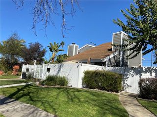 624 W Wilson Street Unit B1