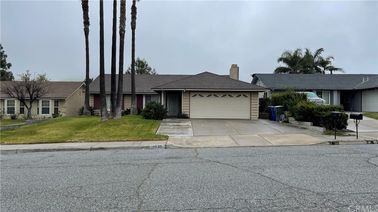 1535 Indian Trail