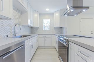 414 N Clark Street Unit E