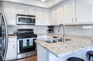 939 W 19th Street Unit A1