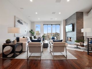 38 Hermosa Avenue