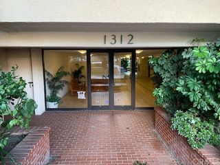 1312 S Saltair Avenue Unit 106