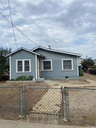 1630 Loma Avenue