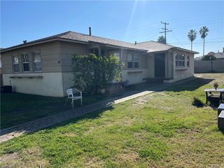 2112 W Compton Boulevard