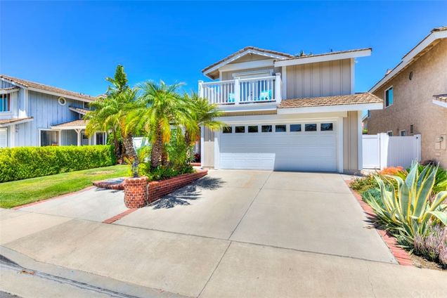 11 Calle Espolon Rancho Santa Margarita, CA House Sold - Photo 1 of 32. Opens carousel modal