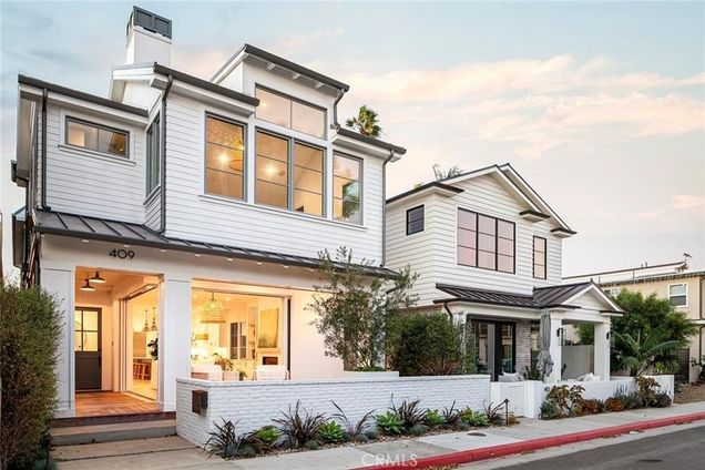 409 39th Street Newport Beach, CA House Sold - Photo 1 of 29. Opens carousel modal