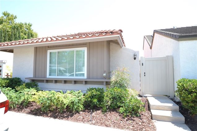 5 Lemon Grove Irvine, CA House Active - Photo 1 of 32. Opens carousel modal