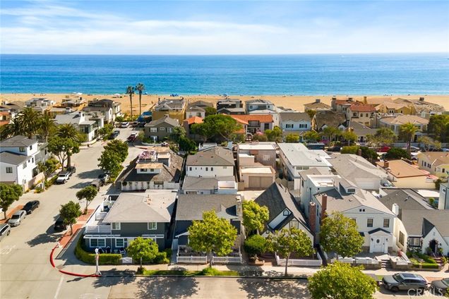 1585 Miramar Drive Newport Beach, CA House Active - Photo 1 of 70. Opens carousel modal