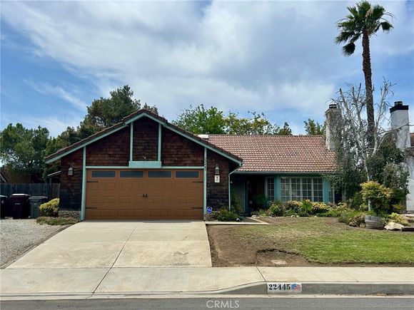 22445 Kinross Lane