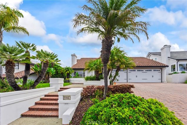 2863 Calle Esteban