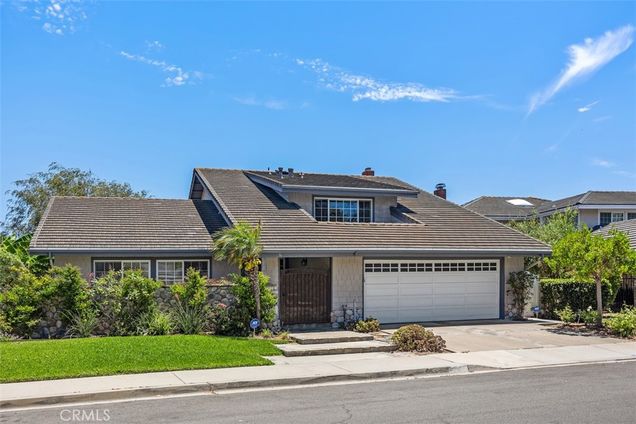 8 Cedar Ridge Irvine, CA House Active - Photo 1 of 33. Opens carousel modal