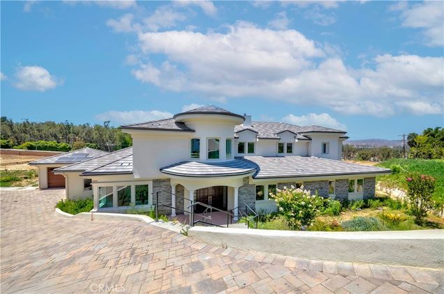 1538 Jade Street North Tustin, CA House Active - Photo 1 of 69. Opens carousel modal