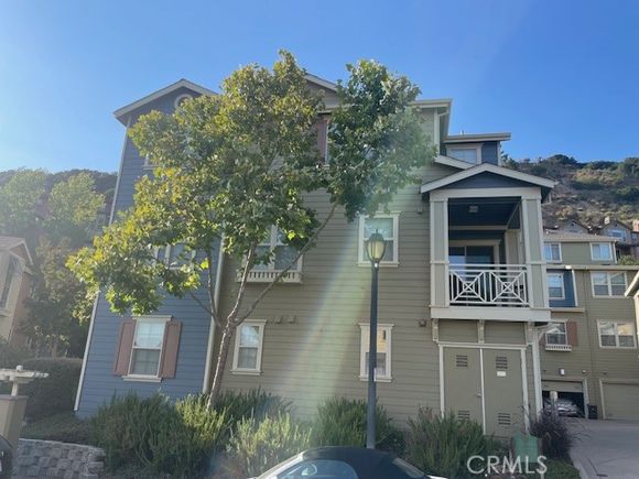 6102 Old Quarry Unit 5110 Oakland, CA Townhouse Active - Photo 1 of 30. Opens carousel modal