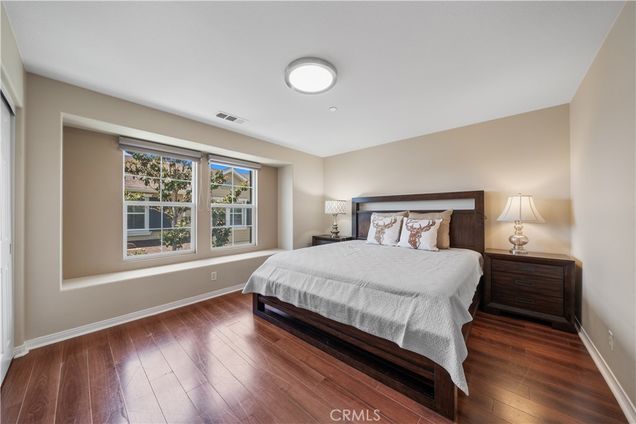414 Silk Tree