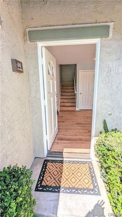 24 Columbia Unit 20 Irvine, CA Condo Active - Photo 1 of 45. Opens carousel modal