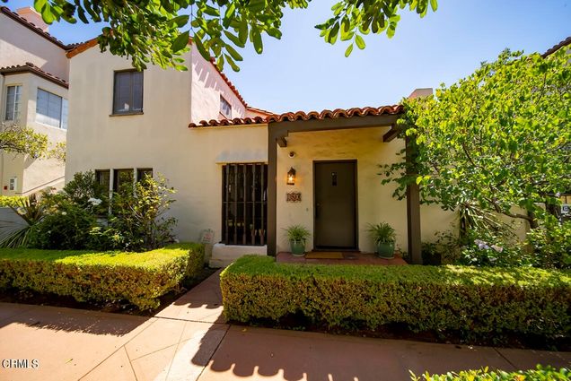 380 S Marengo Avenue Pasadena, CA Condo Sold - Photo 1 of 22. Opens carousel modal