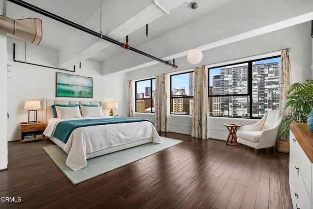 746 S Los Angeles Street Unit 1001 Los Angeles, CA Condo Active - Photo 1 of 27. Opens carousel modal