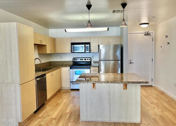 630 W 6th Street Unit 516 Los Angeles, CA Condo Active - Photo 1 of 15. Opens carousel modal