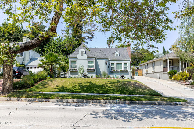 1541 La Loma Road