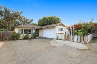 2211 1/2 Casitas Avenue