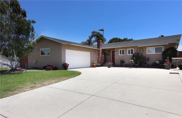 320 Hobbs Lane Santa Maria, CA House Sold - Photo 1 of 38. Opens carousel modal