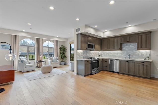 627 Deep Valley Drive Unit 114
