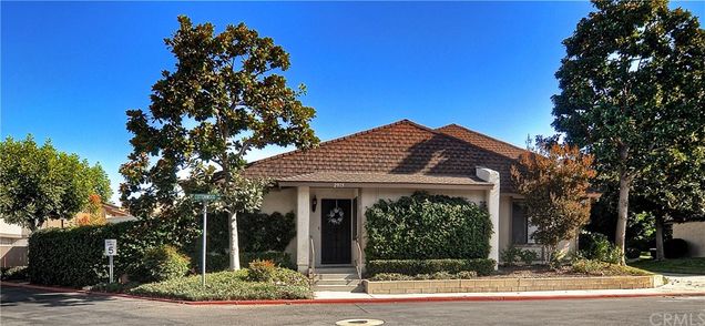 2915 N Cottonwood Street Unit 1 Orange, CA Townhouse Sold - Photo 1 of 26. Opens carousel modal