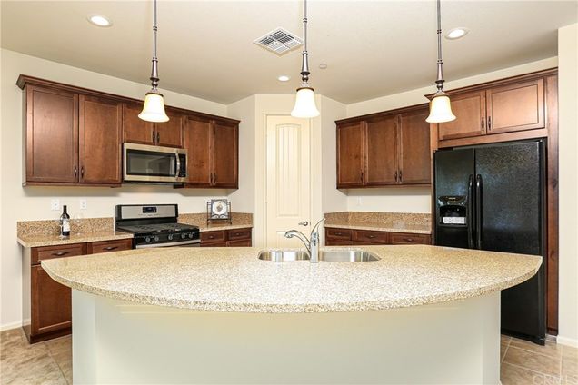 18889 Vinca Cir Apple Valley Ca 92308 Estately Mls Pw20020297 18889 Vinca Cir Apple Valley Ca 92308, Kitchen Cabinets Apple Valley Ca