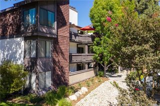 2514 E Willow Street Unit 201