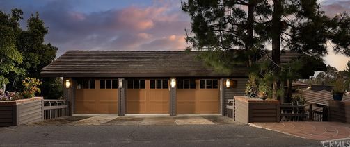 2211 Lemon Heights Drive
